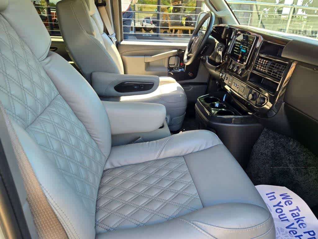 2025 GMC Savana Cargo — detail view