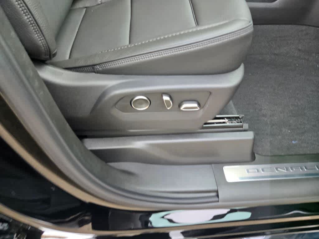 2026 GMC Sierra 1500 — detail view